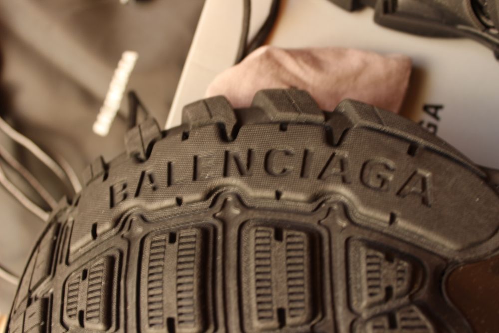 Balenciaga Defender 45 Nowe