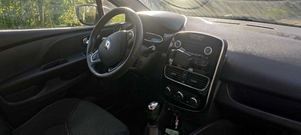 Автомобіль Рено Кліо