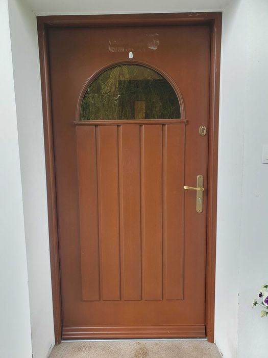 Drzwi zewnetrzne drewniane 102 x 202