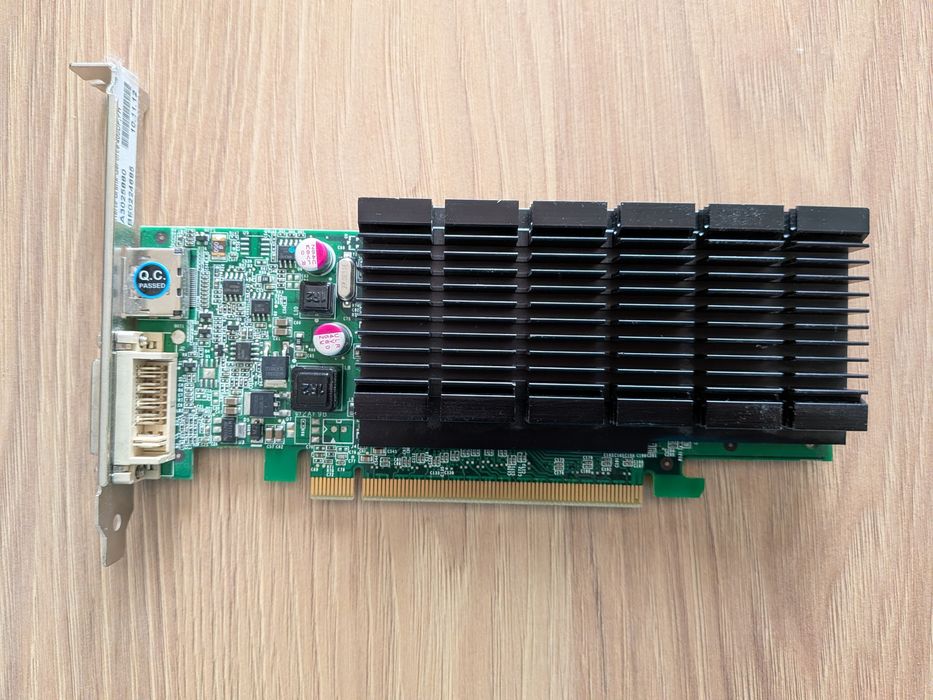 Karta graficzna Nvidia GeForce 405 DP