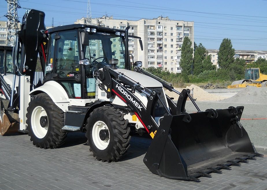 Аренда экскаватора. Услуги экскаватора. JCB 3CX, JCB 4CX, HIDROMEK 102B, CAT 432F CAT 428F