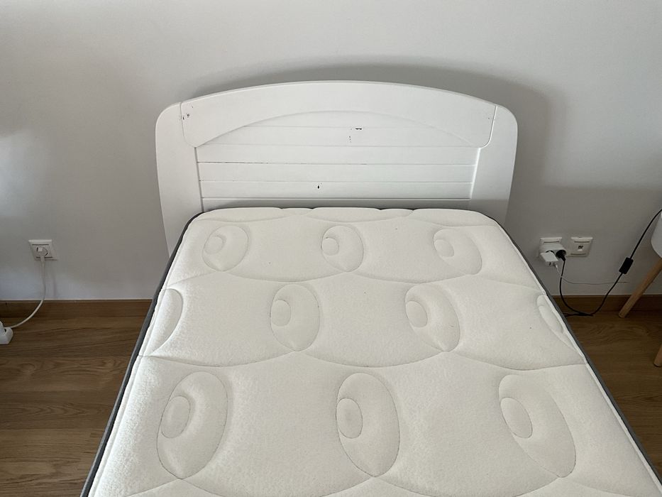 Cama solteiro com colchāo