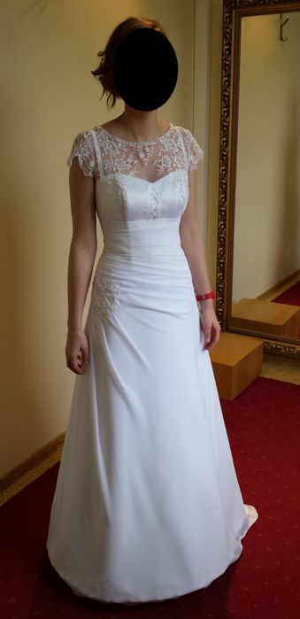 Suknia ślubna r.36-38 + koło i halka
