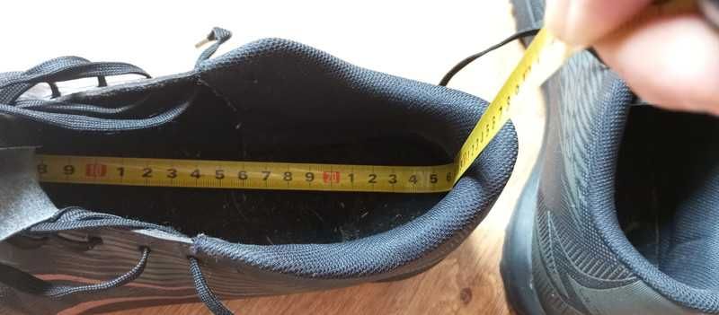 Buty do piłki nożnej Puma Ultra Play TT rozmiar 42