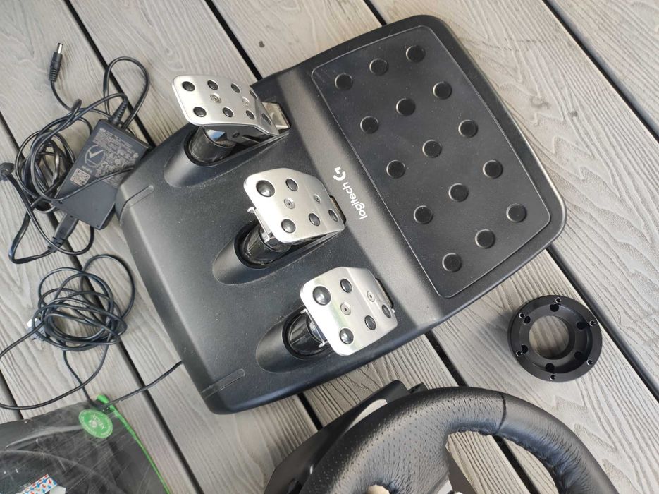 Kierownica Logitech g920(force feedbeck,Xbox,g29)