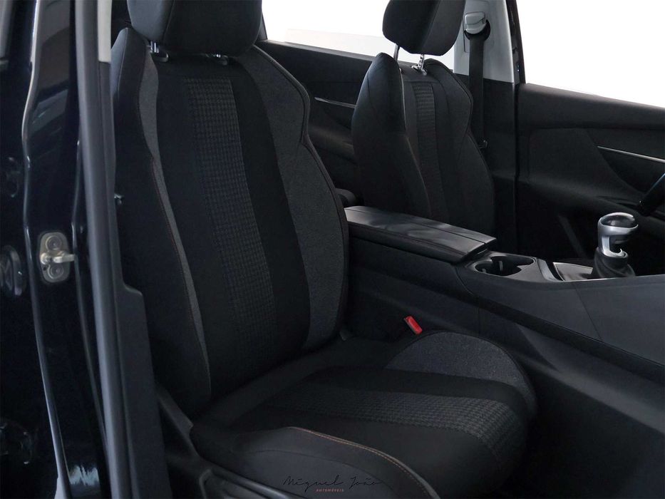 PEUGEOT 5008 1.5 BlueHDi 130cv | 7 LUGARES | GPS | CARPLAY