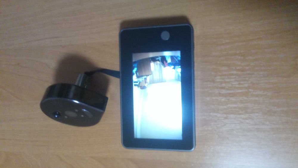 Беспроводной цифровой дверной 
Wi-Fi видеоглазок с монитором 1080P HD