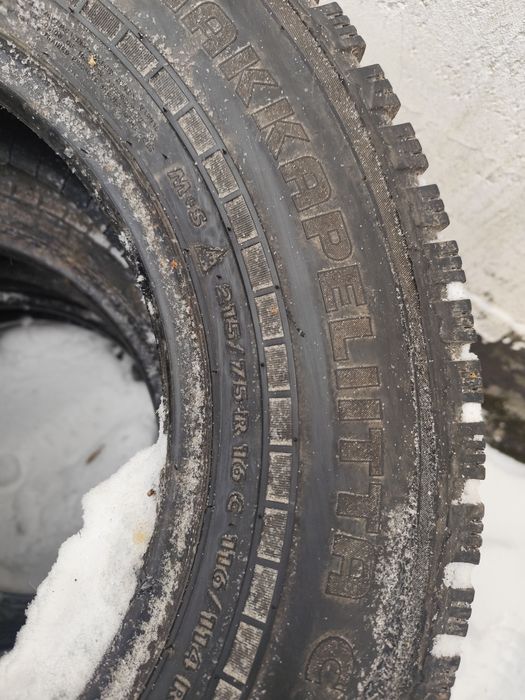 Продам резину Nokian