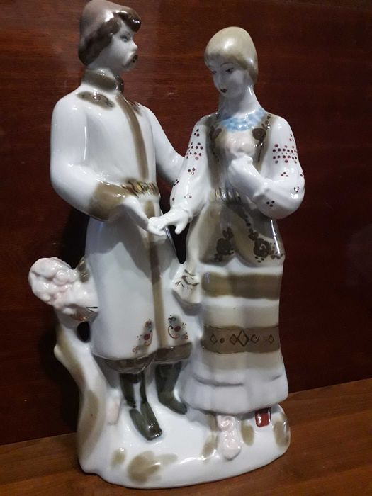 Девочка с собачкой, "Ну-ка отними", статуэтка "Пара закоханих" СССР.