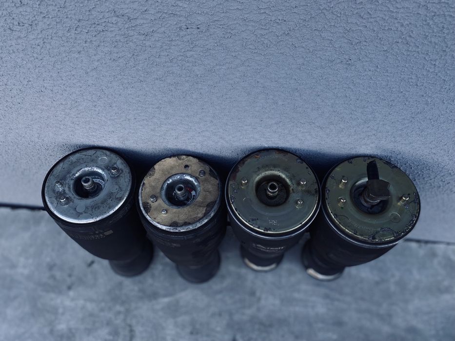 Пневмо балони BMW E39 Задні Пневмоподушка БМВ Е39 L R