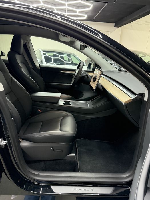 Tesla Model Y Long range dual motor