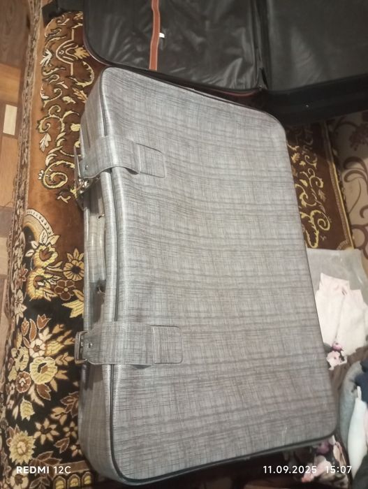 Два великих валізи, ссср