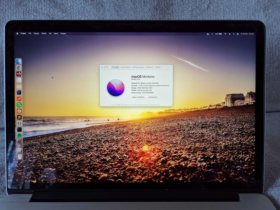 MacBook Pro 15” (2015) | Intel i7 | 16 GB RAM | SSD 256GB