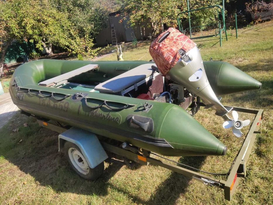 Лодка Adventure M-400 c мотором Honda DF20 D38HSU на лафете