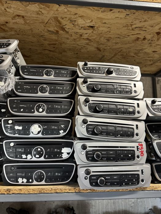 Магнитола  Renault. Меган Сценик Клио