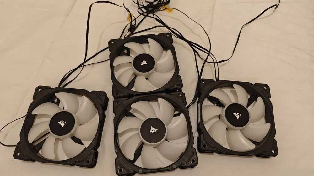 Ventoinhas Corsair ML120 120mm PWM RGB64741314886657120