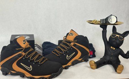 Buty Nike zimowe ocieplane nowe likwidacja sklepu