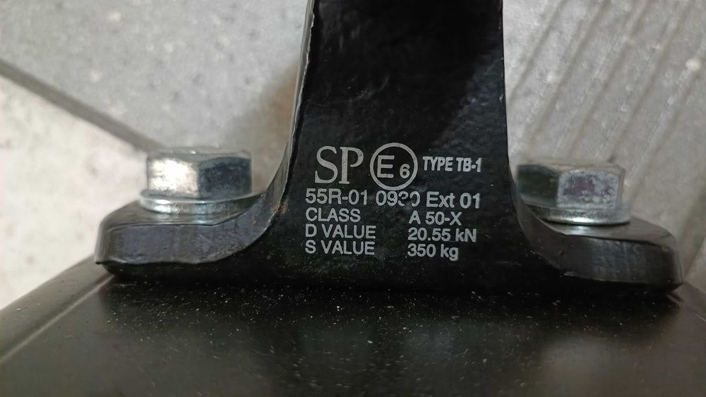 Hak holowniczy Ford Ranger VW Amarok - oryginał