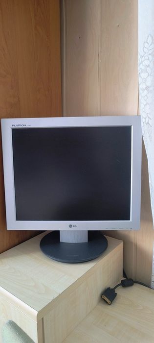 Monitor LCD 17 cali LG Flatron L1730S | Sprawny | Okazja