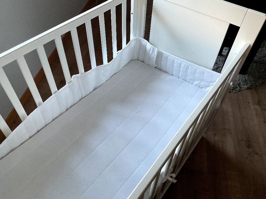 Berço Trama (colchão e roupa de cama de oferta)