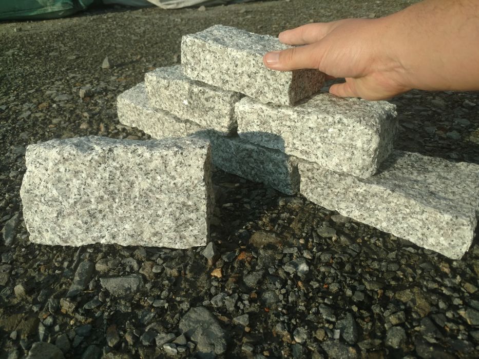 Kostka 20x20x10 granit palisada granitowa brukowa obrzeże kora ziemia
