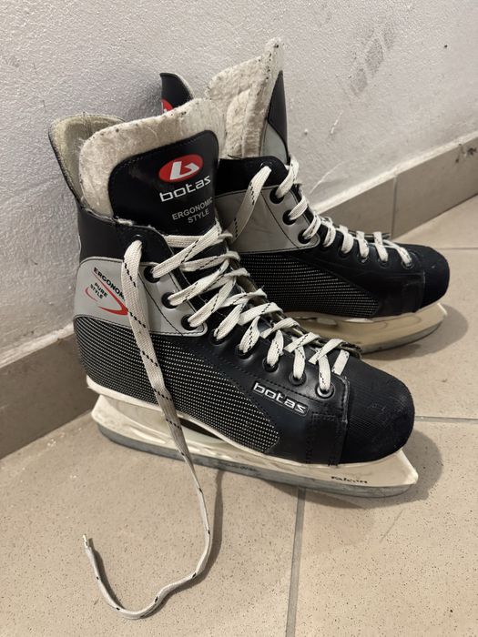 Łyżwy hokejowe rozm 42