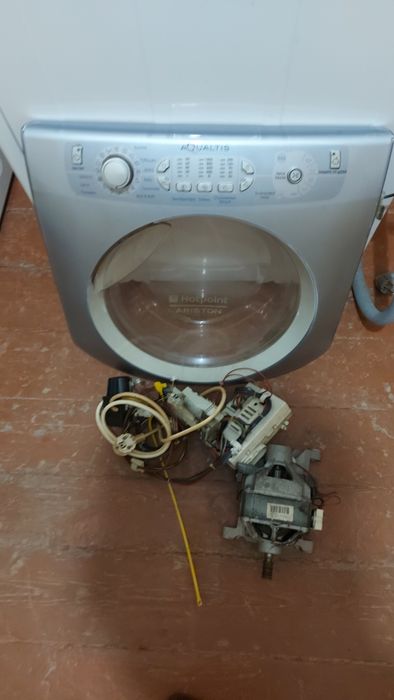 Hotpoint Ariston Aqualtis  по запчастинам