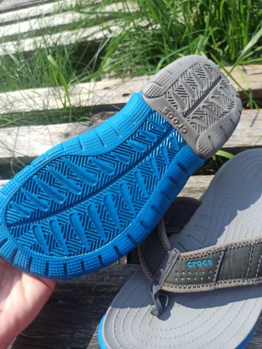 Шльопанці crocs В'єтнамки