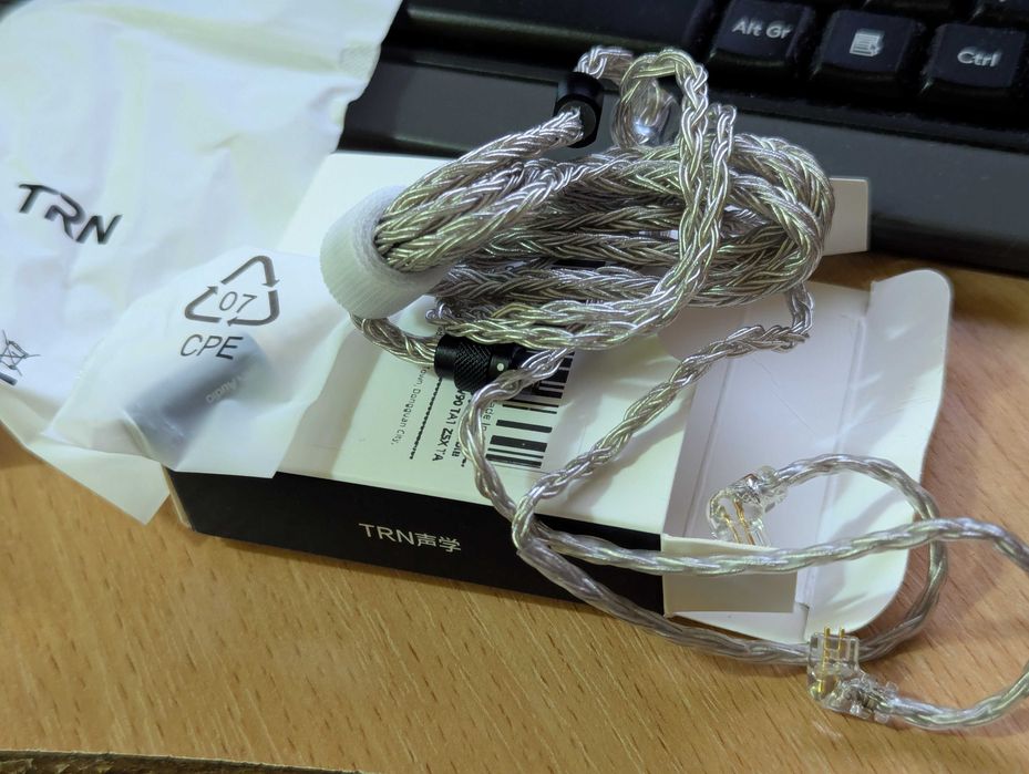 Кабель TRN T2 Pro 2pin Jack 2.5мм | KZ Moondrop