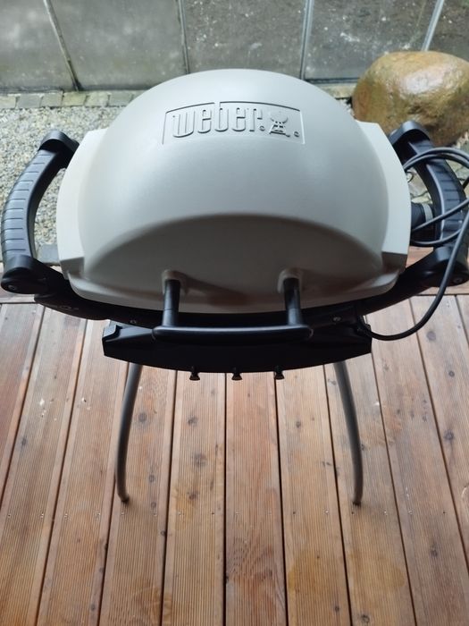 Grill elektryczny WEBER Q140