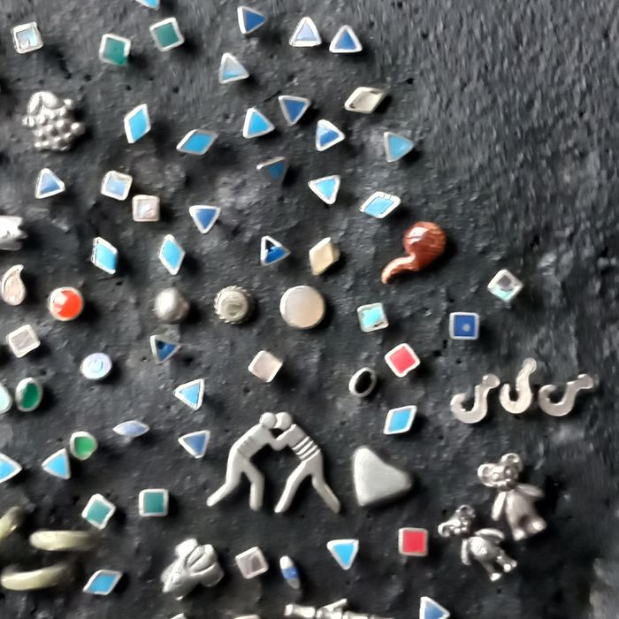 Brincos pequenos em prata