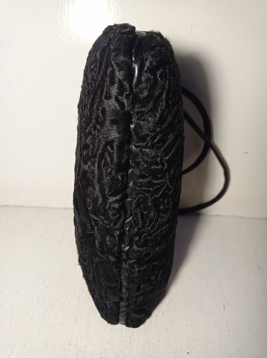 torebka skórzana , mufka karakuły