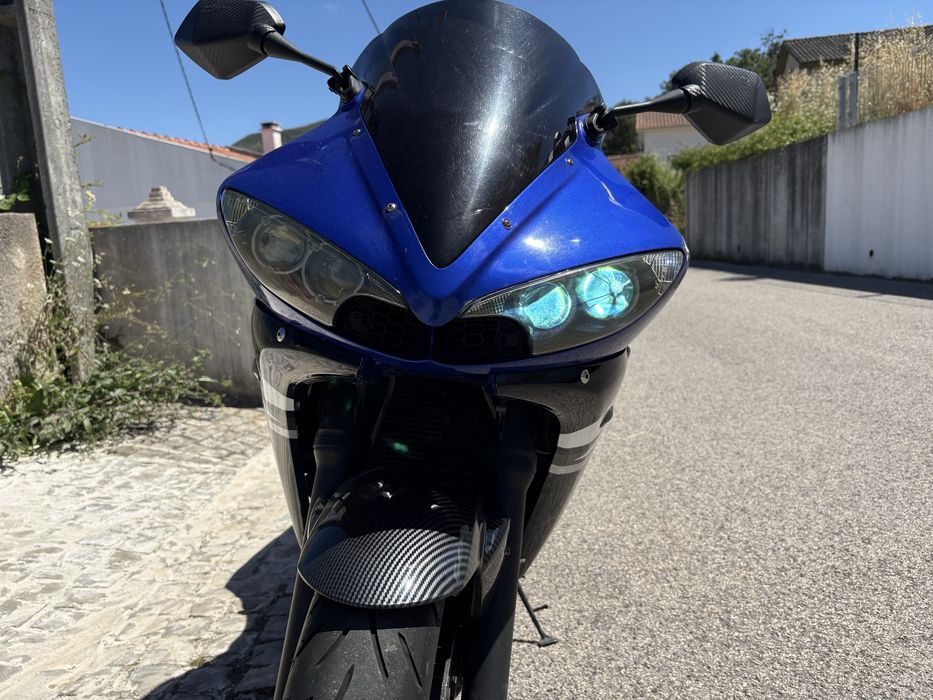 Yamaha R6 2003.