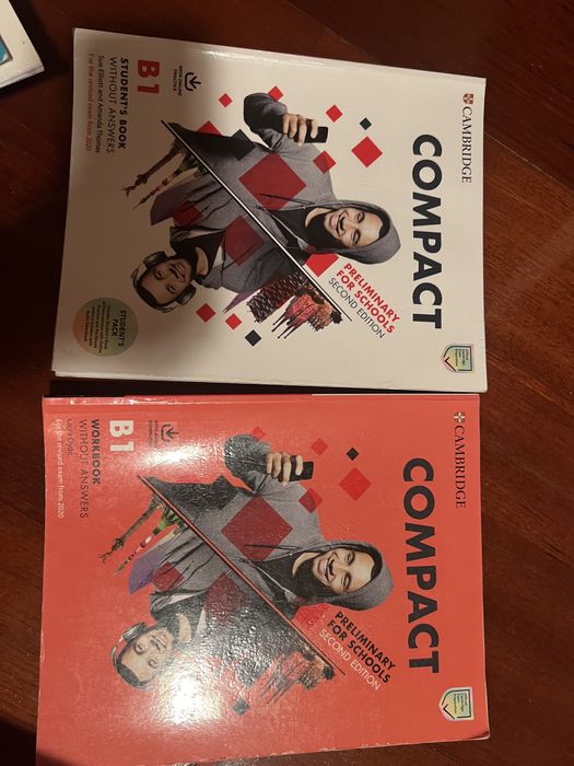 Compact cambridge - students book e Workbook