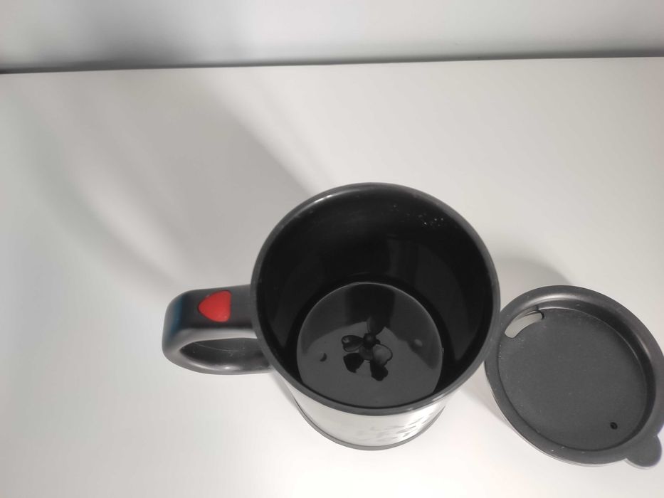 Caneca de aço inoxidável com centrifugação | For lazy coffee lovers