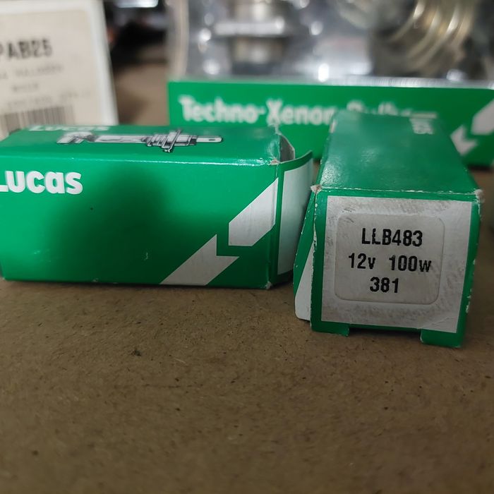 Conjunto lâmpadas  automóvel