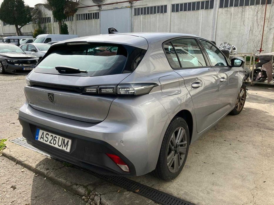 Salvado Peugeot 308 III 1.5D | 144.959KM | 2022