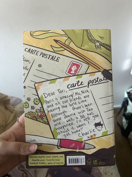 Heartstopper volumes 1 - 4