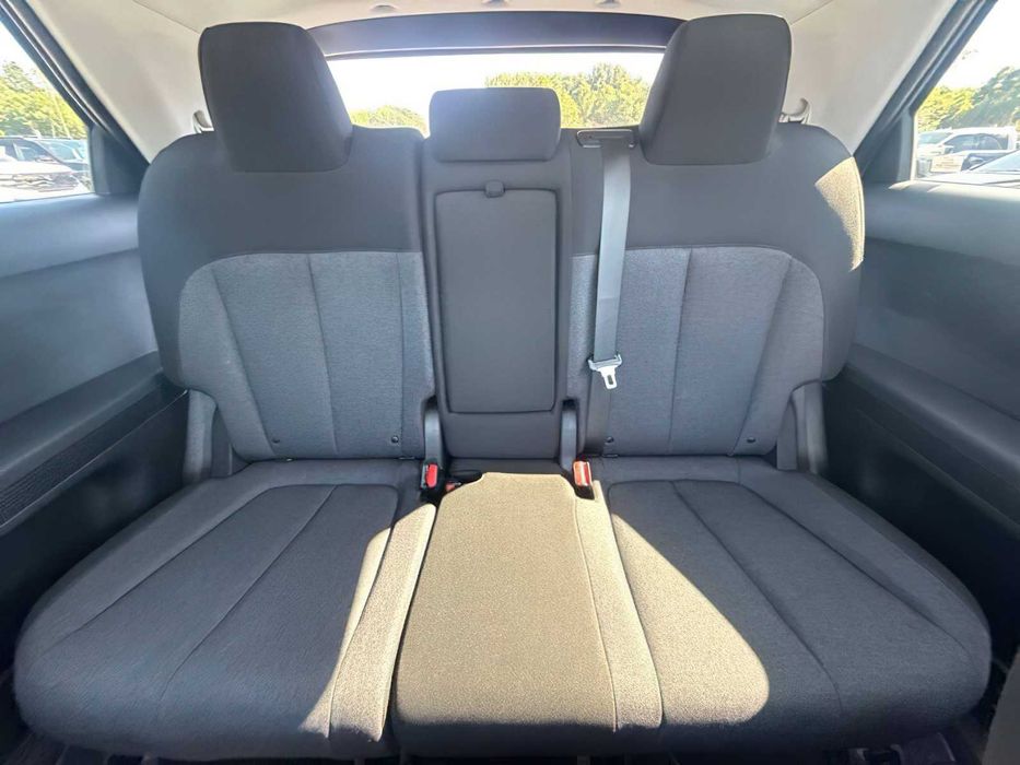 Hyundai Ioniq 5      2023