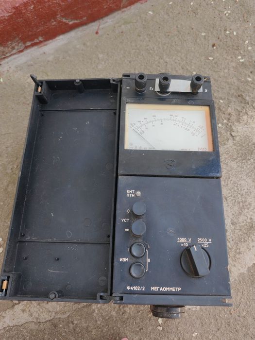 Мегаомметр Ф4102/2