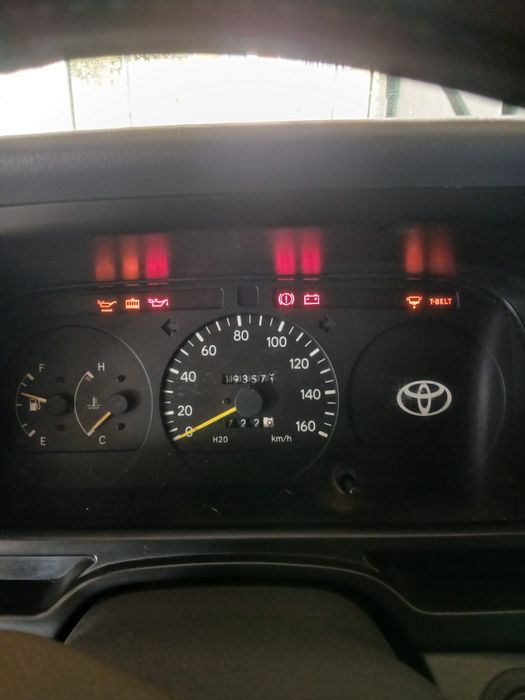 Vende Toyota HiAce