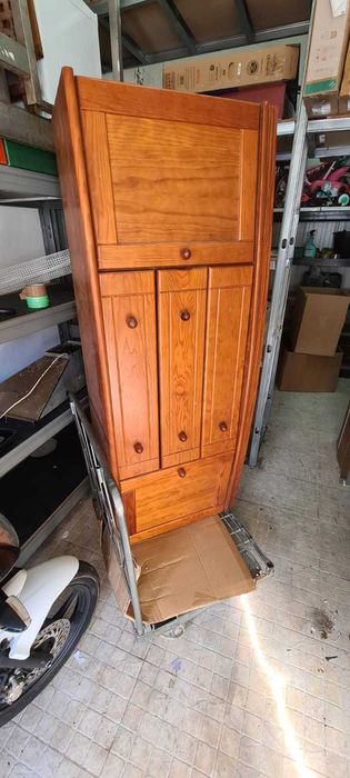 Movel + Cristaleira  em pinho mel