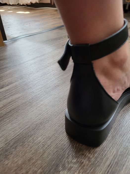 Босоножки женские