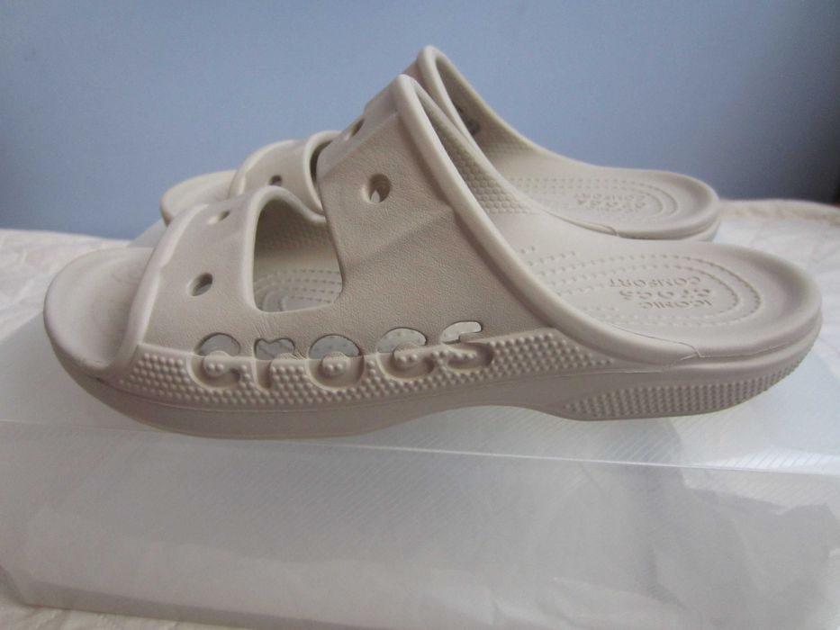 Nowe beżowe klapki - sandały Crocs, rozm.37/38