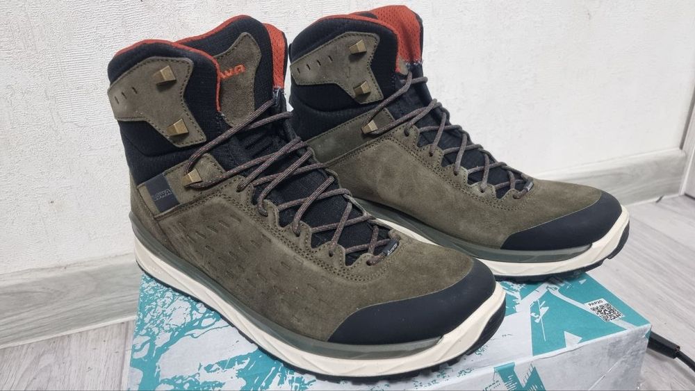 НОВЫЕ Lowa Malta GTX (olive).