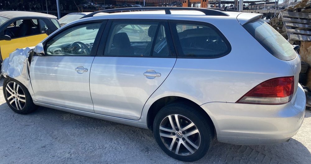 VW GOLF 6 VARIANT 1.6 TDI DE 2012 DISPONÍVEL PARA PEÇAS