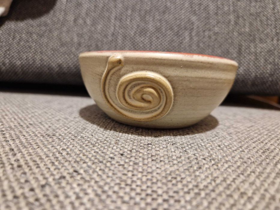 Malutka ceramiczna miseczka z Litwy