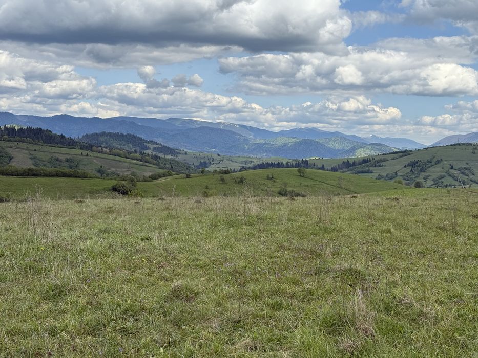 Продається ділянка у с. Річка з краєвидами