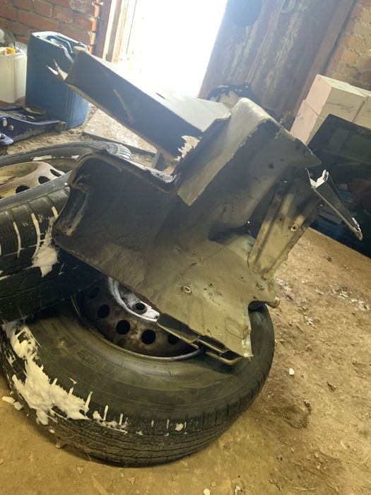 Ланжерон четверть кузов віто вито vito 638 розборка шрот Mercedes