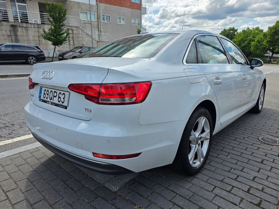 Audi A4 2.0 TDI Business Line Sport